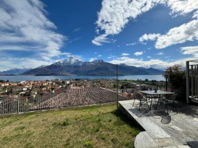 Lake view, Garden, Balcony in Gravedona - Larihome A61 Consiglio Di Rumo